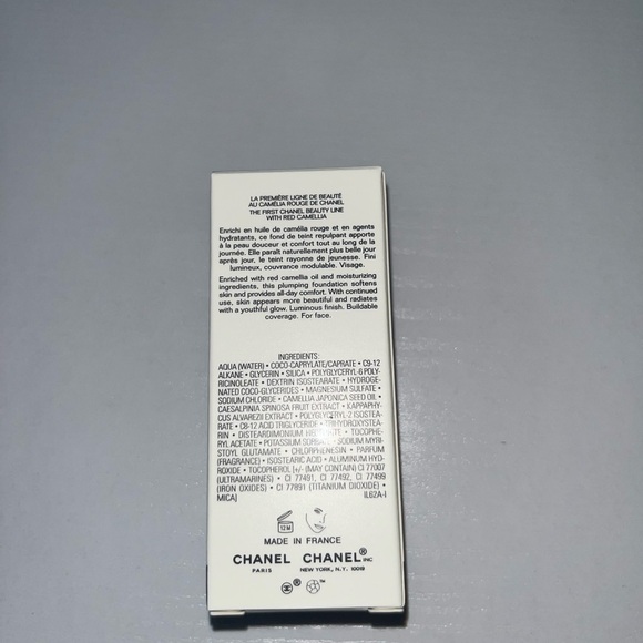 CHANEL Cream Foundation Luxurious Skin-Like Finish - Picture 4 of 5